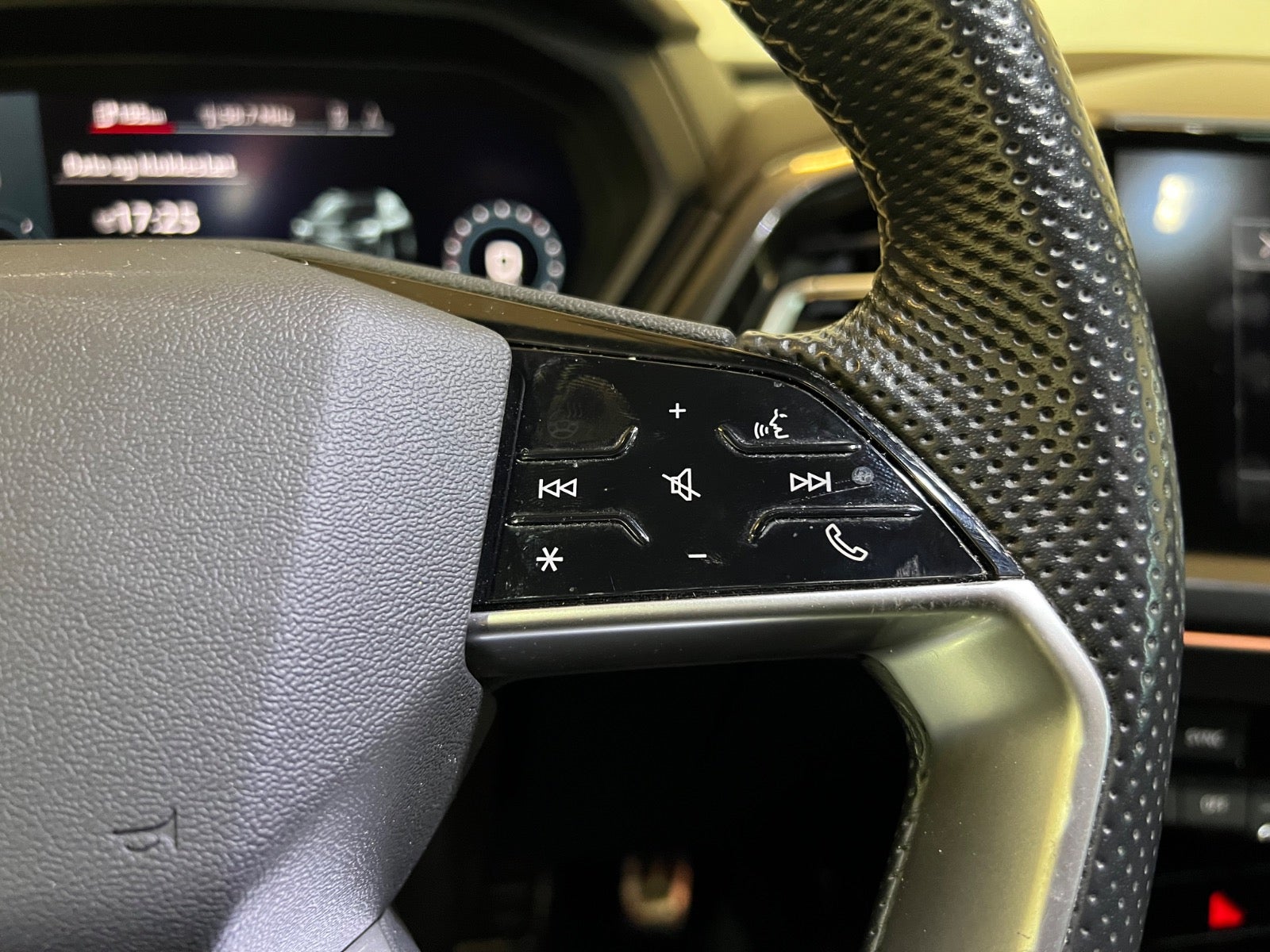 Audi Q4 e-tron S-line