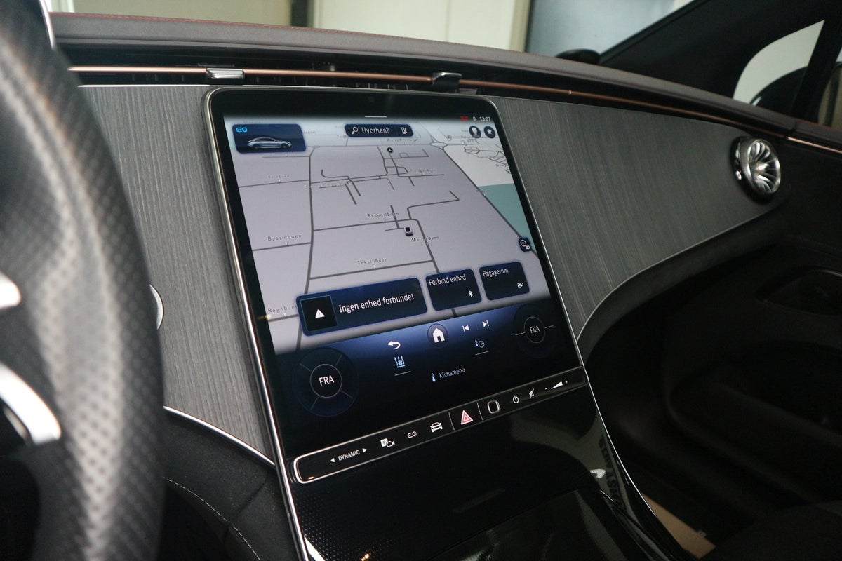 Mercedes EQE350 AMG Line