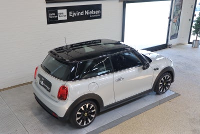 MINI Cooper SE Classic Trim