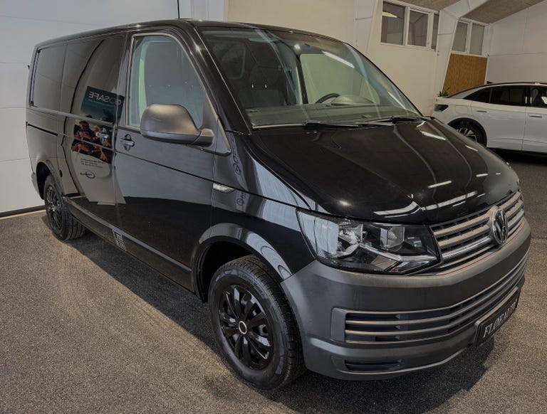 VW Transporter TDi 102 Kassevogn kort BMT