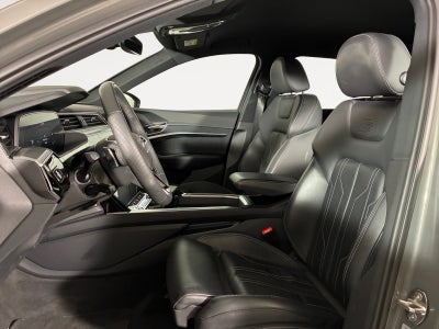 Audi Q8 e-tron S-line quattro Van