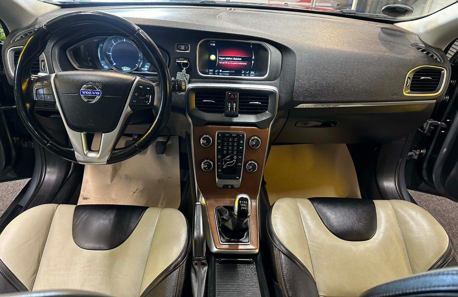 Billede af Volvo V40 CC 1,6 D2 115 Momentum