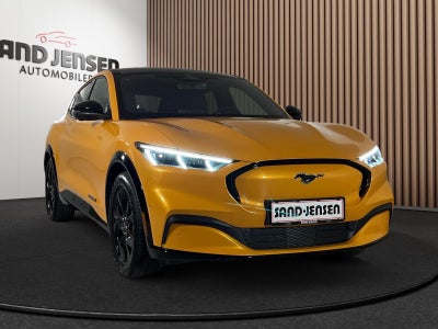 Ford Mustang Mach-E Premium Extended Range AWD Van