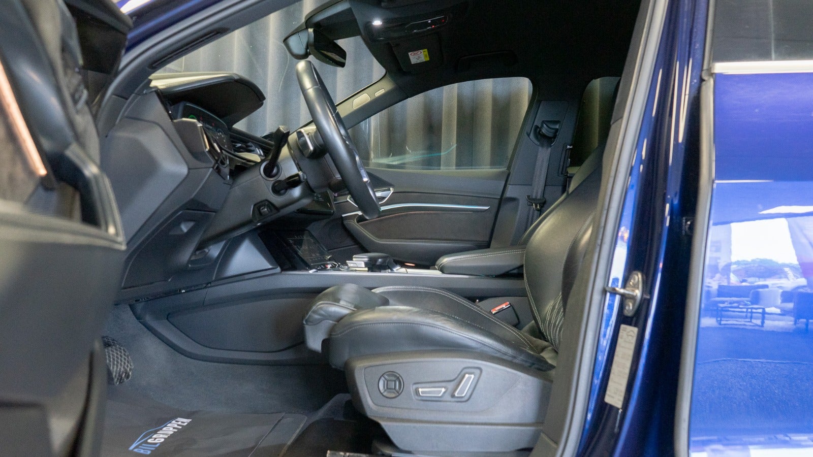 Billede af Audi e-tron 55 S-line Sportback quattro