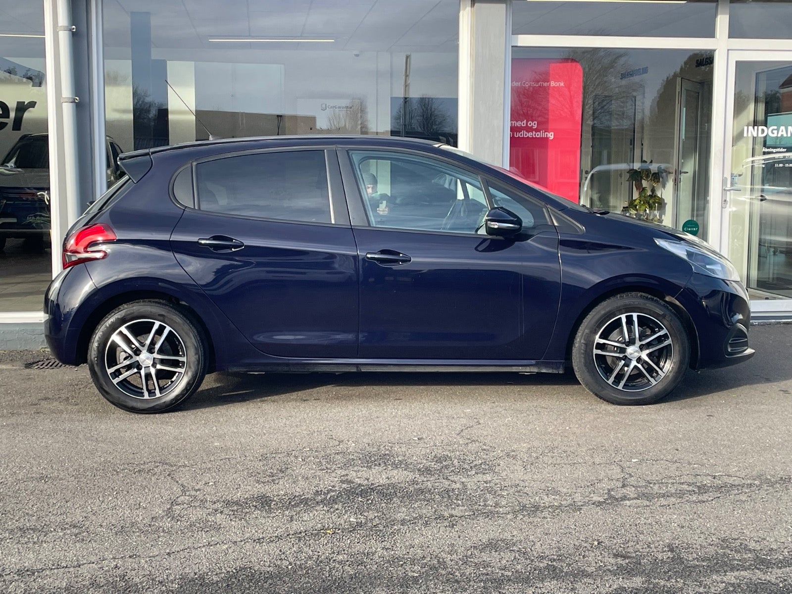 Billede af Peugeot 208 1,6 BlueHDi 100 Envy