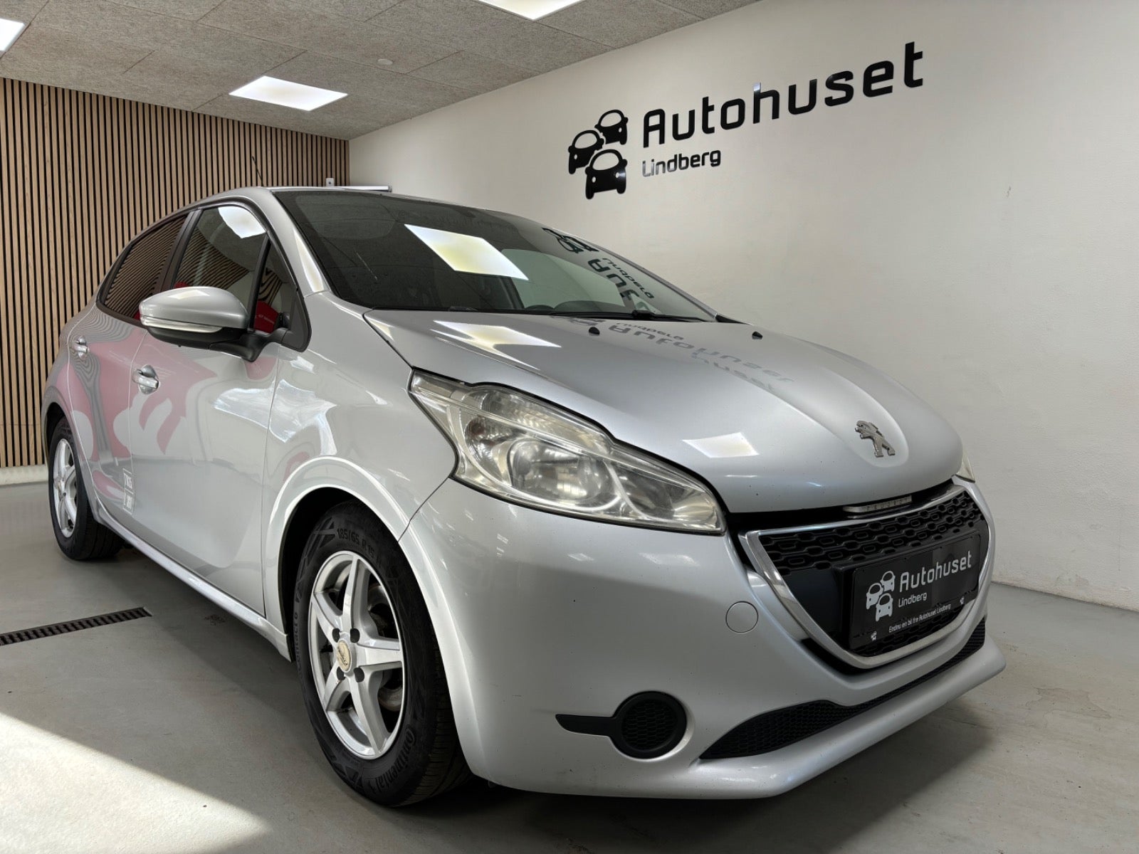 Peugeot 208 2013