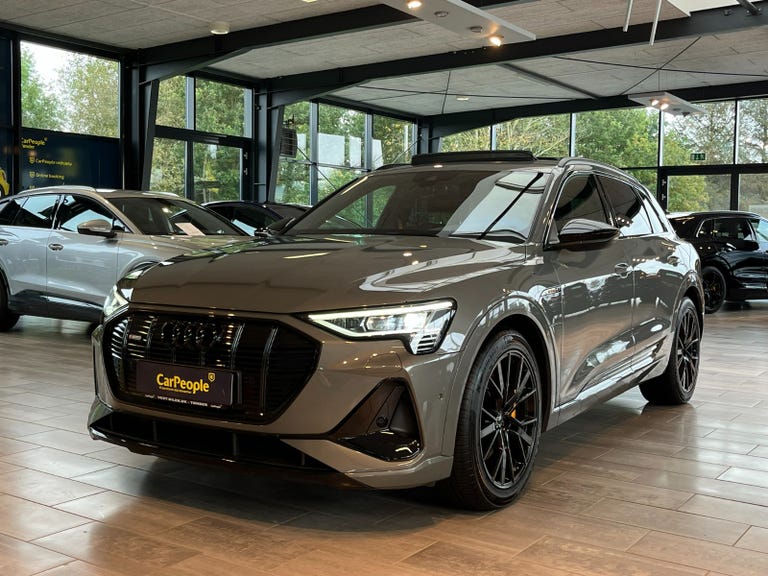 Audi e-tron Black Edition S-line quattro
