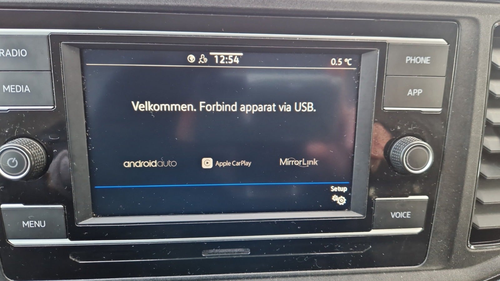 Billede af VW Crafter 35 2,0 TDi 177 Kassevogn L3H2 aut.