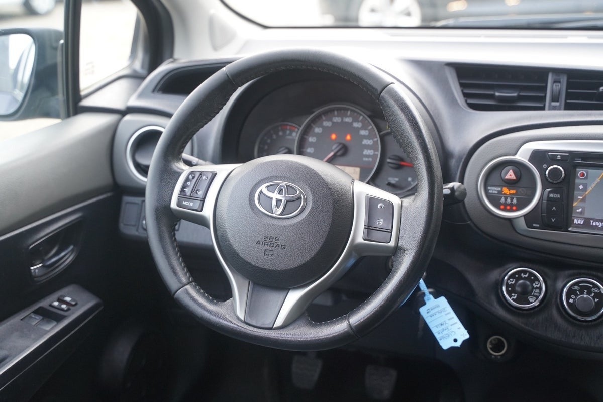 Billede af Toyota Yaris 1,3 VVT-i T2
