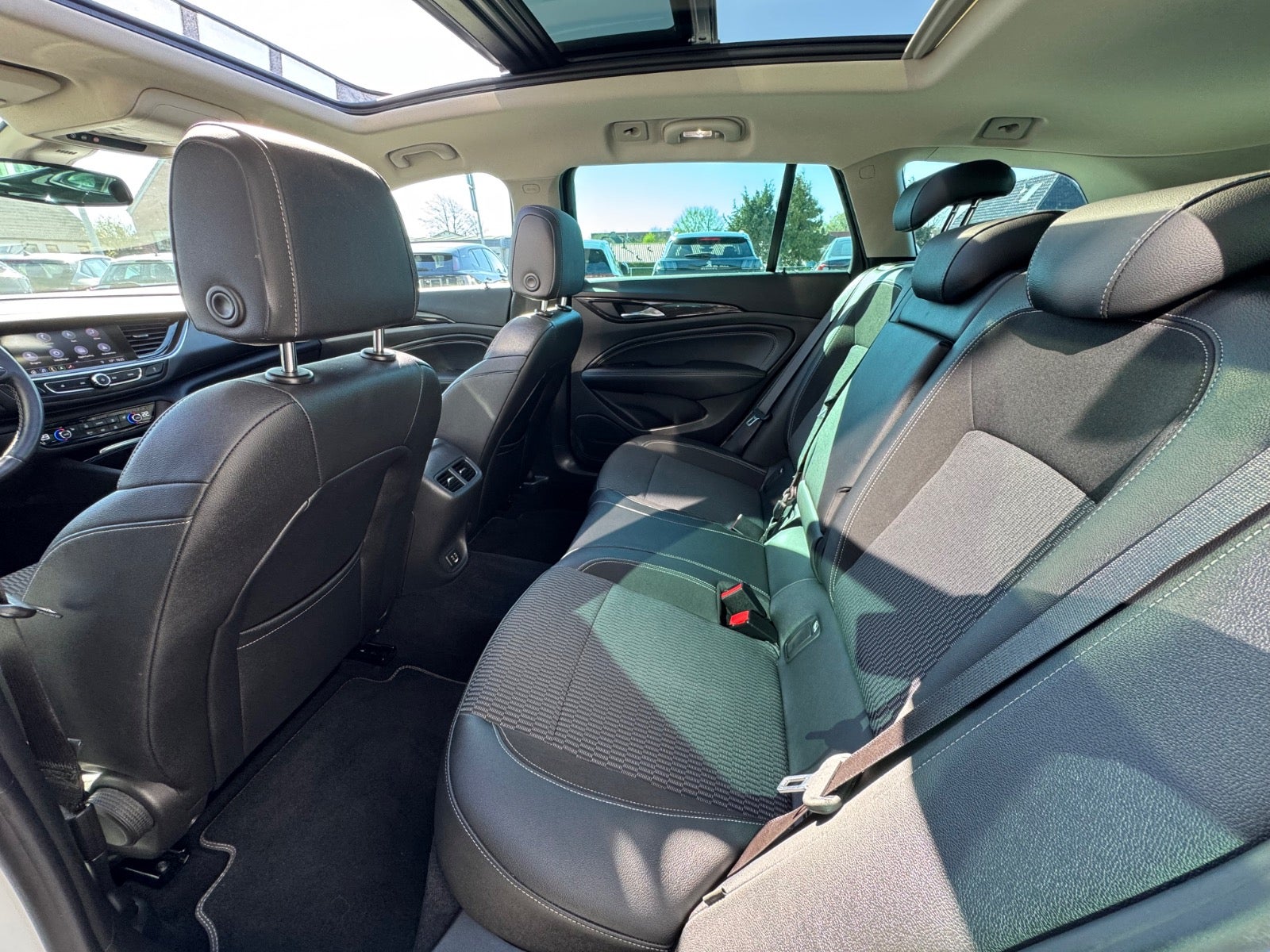 Billede af Opel Insignia 2,0 CDTi 170 Dynamic Best Line Sports Tourer