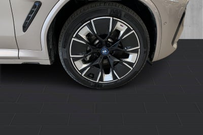 BMW iX3 Charged Plus M-Sport