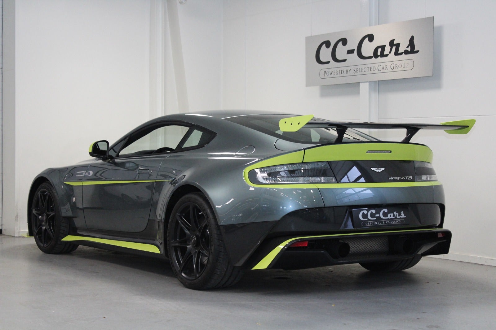 Aston Martin Vantage GT8 4,7 Coupé