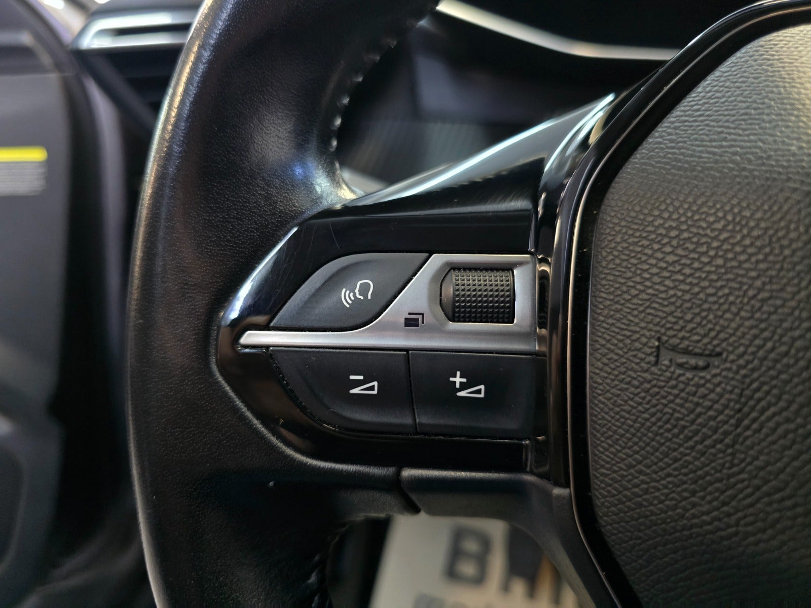 Billede af Peugeot 2008 1,2 PureTech 100 Allure Pack