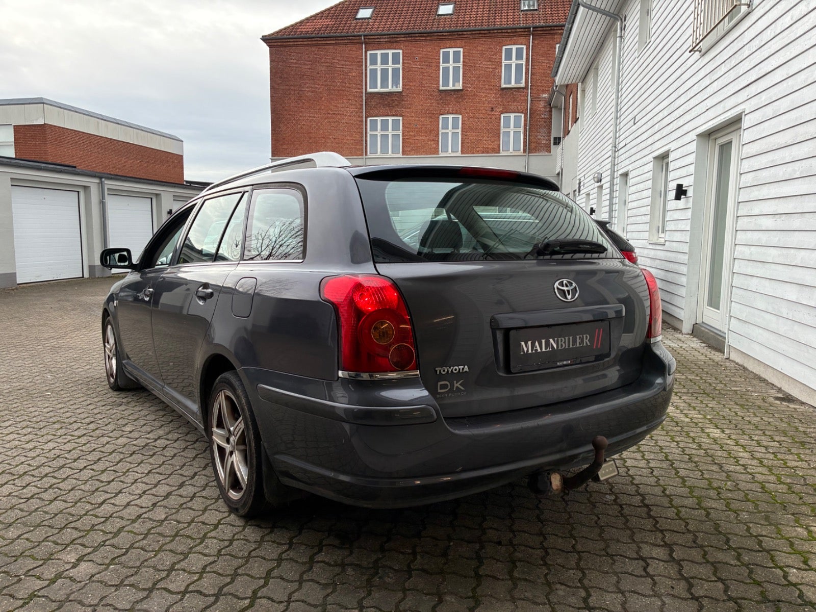 Billede af Toyota Avensis 1,8 VVT-i Sol stc.