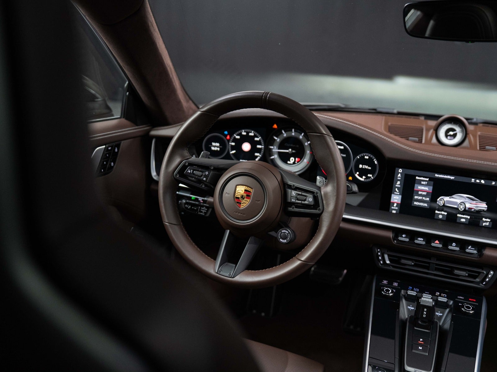 Gallery image 17 of 19