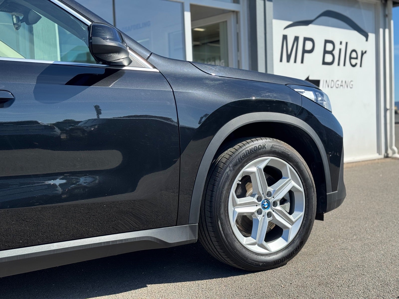 Billede af BMW iX1 xDrive30 X-Line