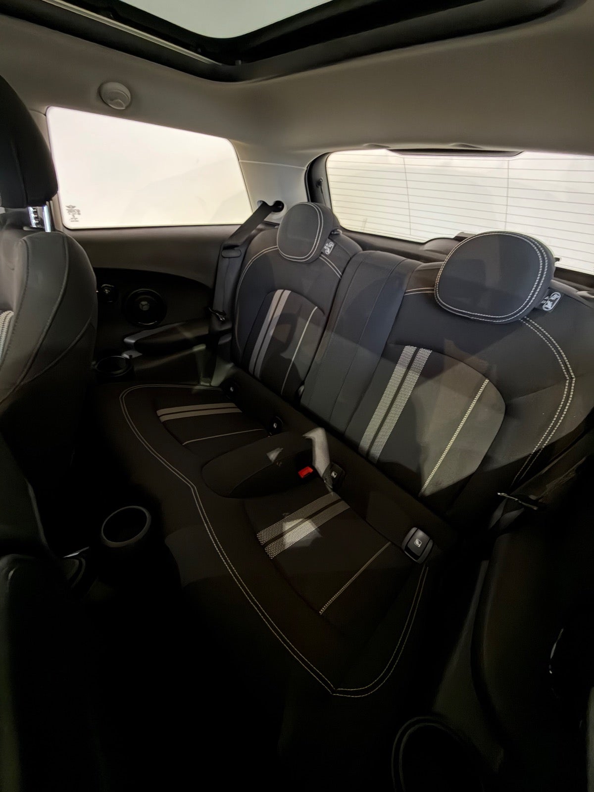 MINI Cooper SE Essential