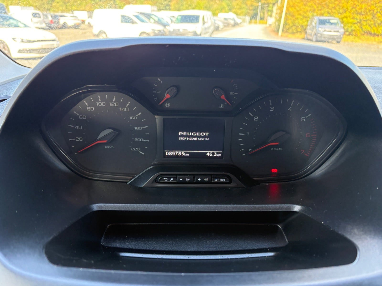 Peugeot Partner BlueHDi 100 L1V1 Plus Pro Van