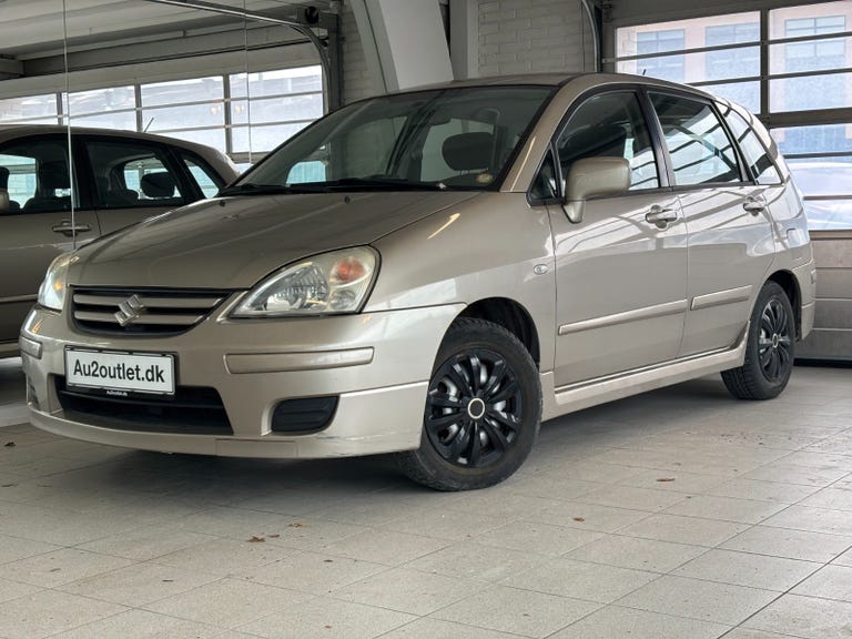 Suzuki Liana 