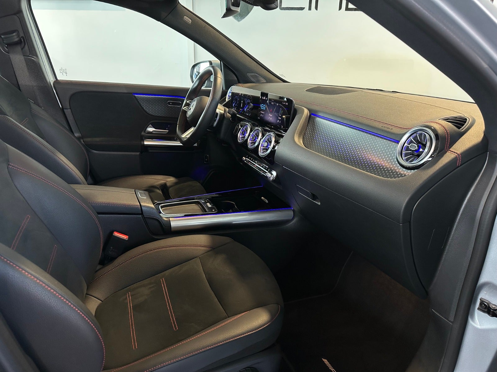 Mercedes EQA250+ AMG Line 5d - 6