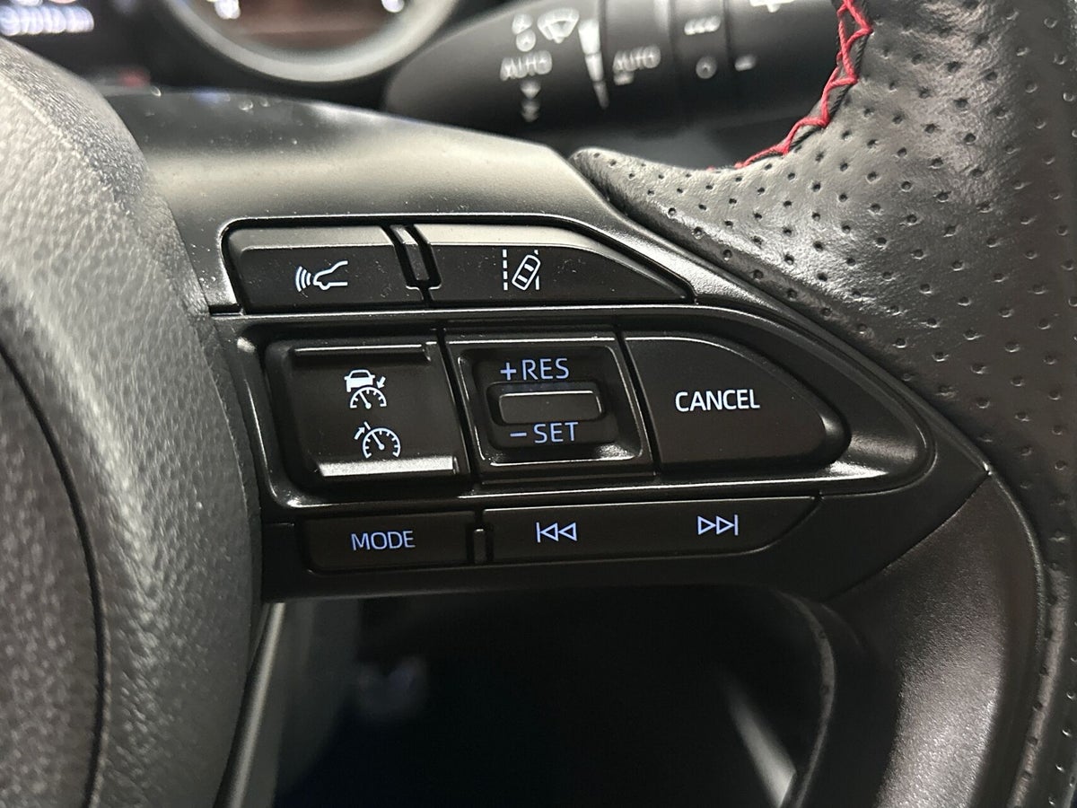 Toyota Yaris GR Sport billede 15