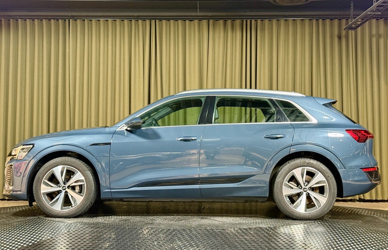Billede af Audi Q8 e-tron 50 S-line quattro