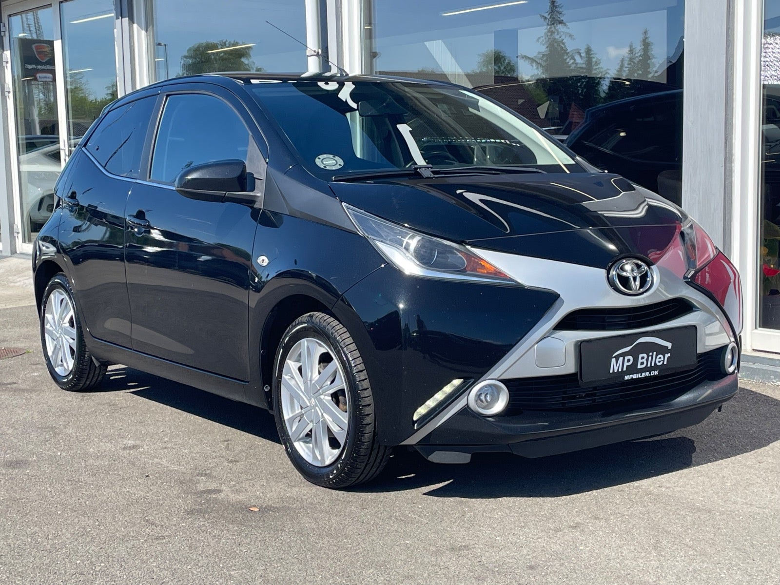 Billede af Toyota Aygo 1,0 VVT-i x-black