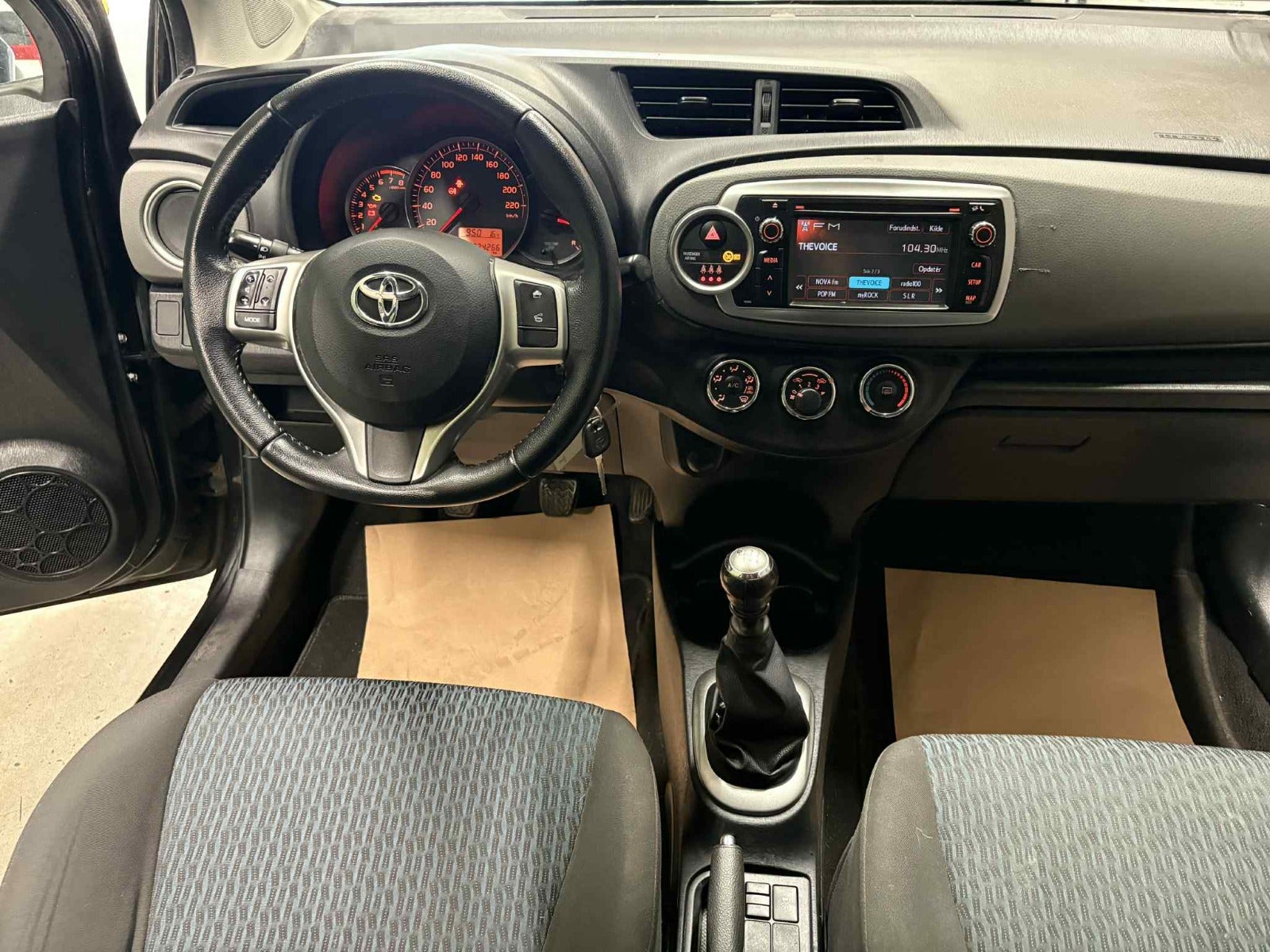 Billede af Toyota Yaris 1,3 VVT-i T1