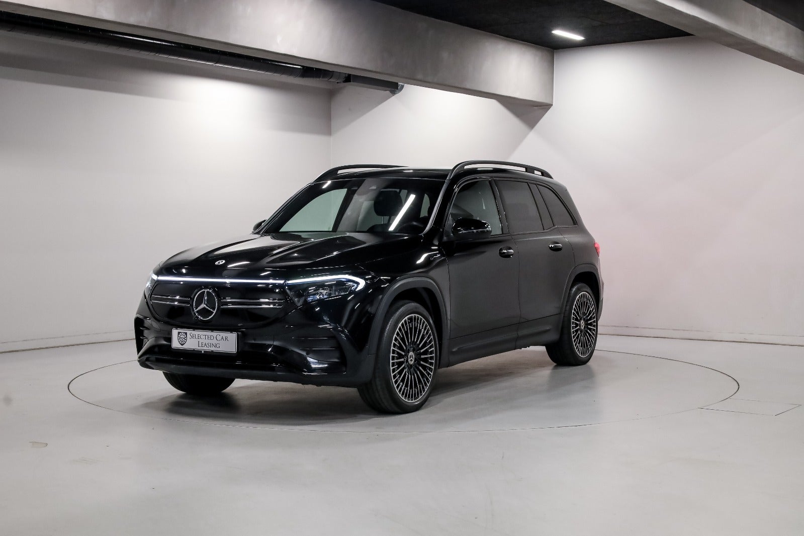 Mercedes-Benz EQB300 AMG Line 4Matic 7prs