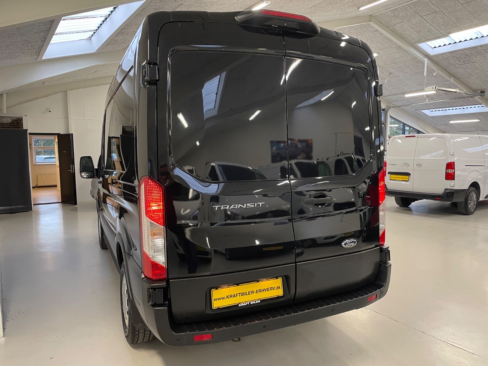 Billede af Ford Transit 350 L2 Van 2,0 EcoBlue Trend aut. H2 FWD