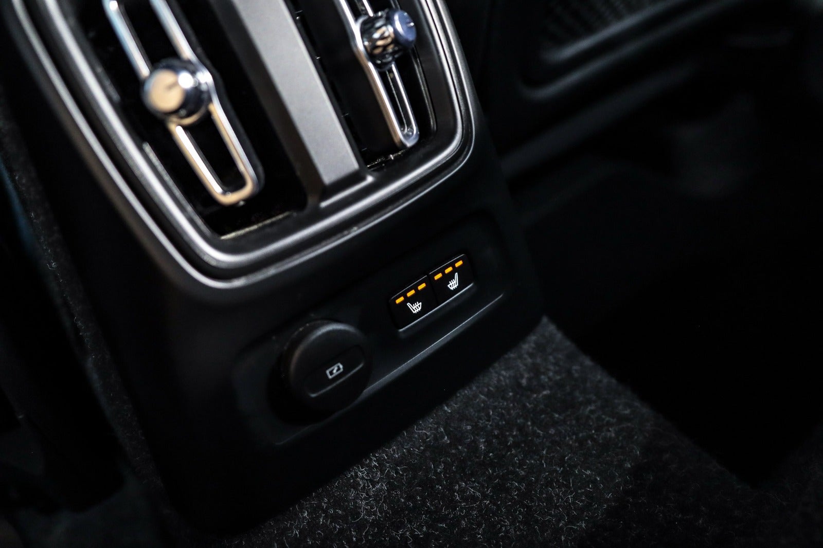 Billede af Volvo XC40 1,5 T4 ReCharge R-Design aut.