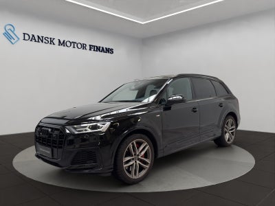 Audi Q7 55 TFSi e S-line quattro Tiptr. 5d