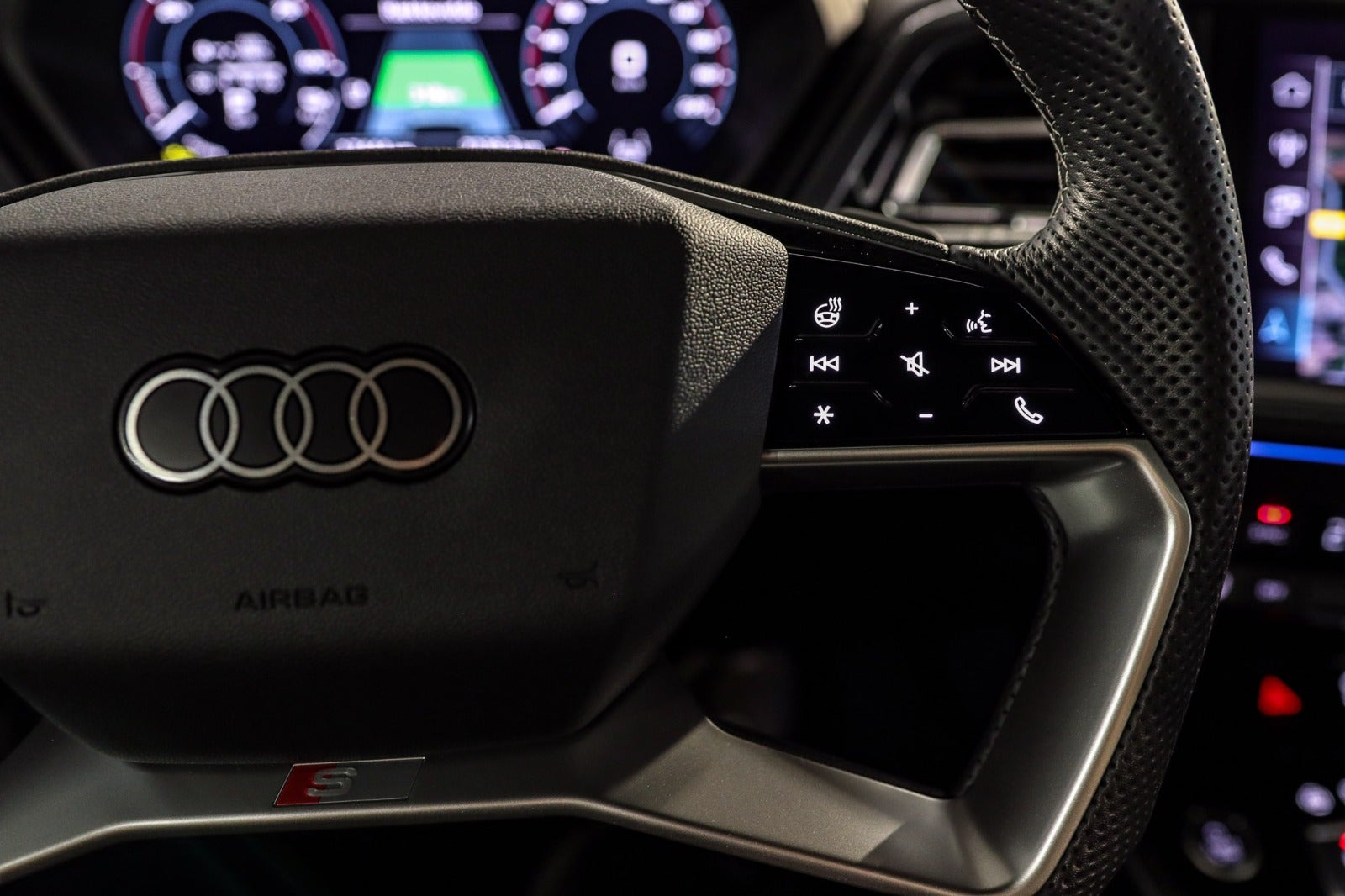 Billede af Audi Q4 e-tron 45 edition S-line