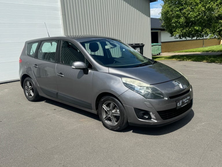 Renault Grand Scenic III dCi 130 Dynamique 7prs