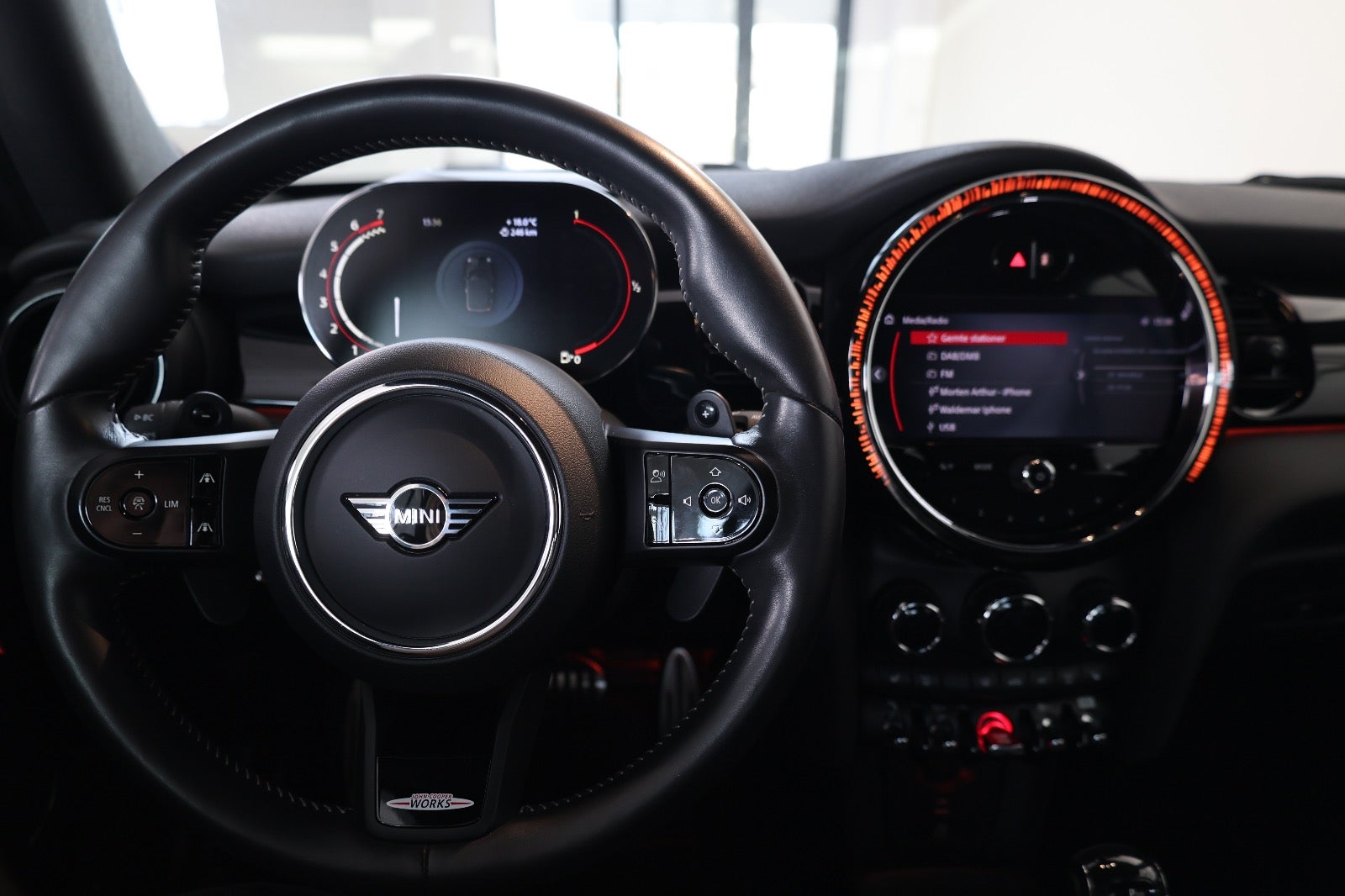 MINI Cooper S 2,0 JC Works Cabriolet aut. 2d - 9