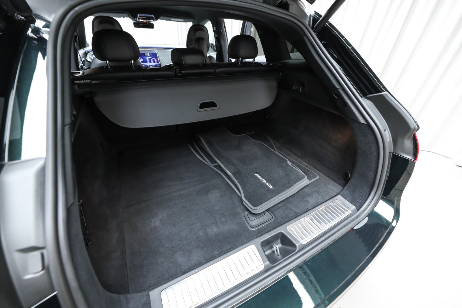 Mercedes-Benz EQE 350 SUV