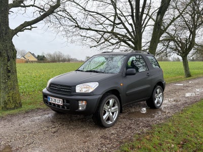 Toyota RAV4 2,0 VVT-i 4x4 3d