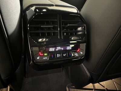 BMW iX xDrive40 Supercharged