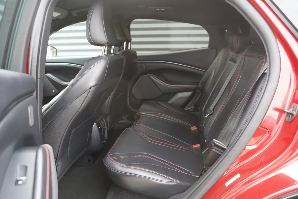 Billede af Ford Mustang Mach-E 98 Premium Extended Range