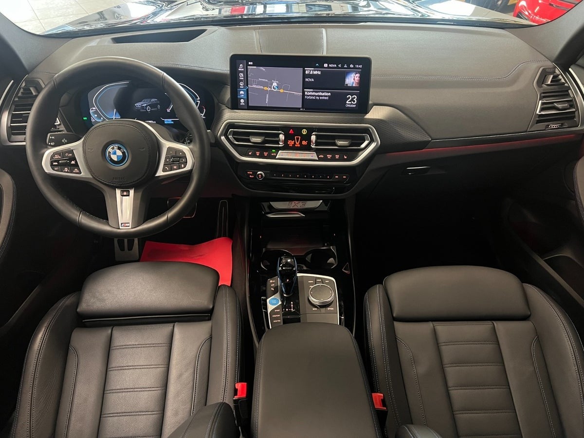 BMW iX3 2022