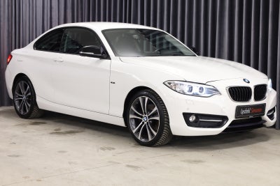 BMW 220i 2,0 Coupé aut. 2d