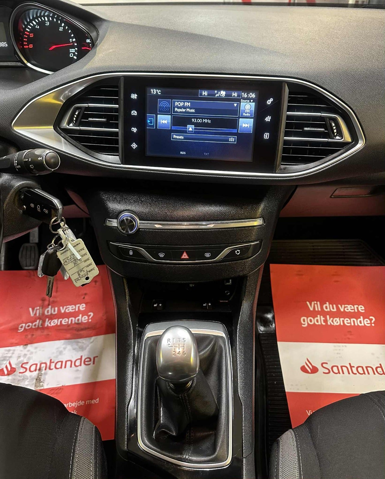 Billede af Peugeot 308 1,6 BlueHDi 120 Style Sky SW