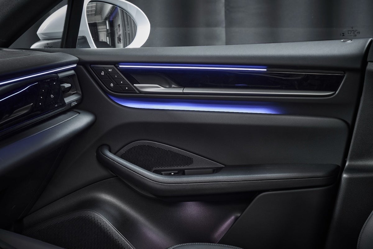 Gallery image 9 of 12