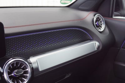 Mercedes EQB300 AMG Line 4Matic