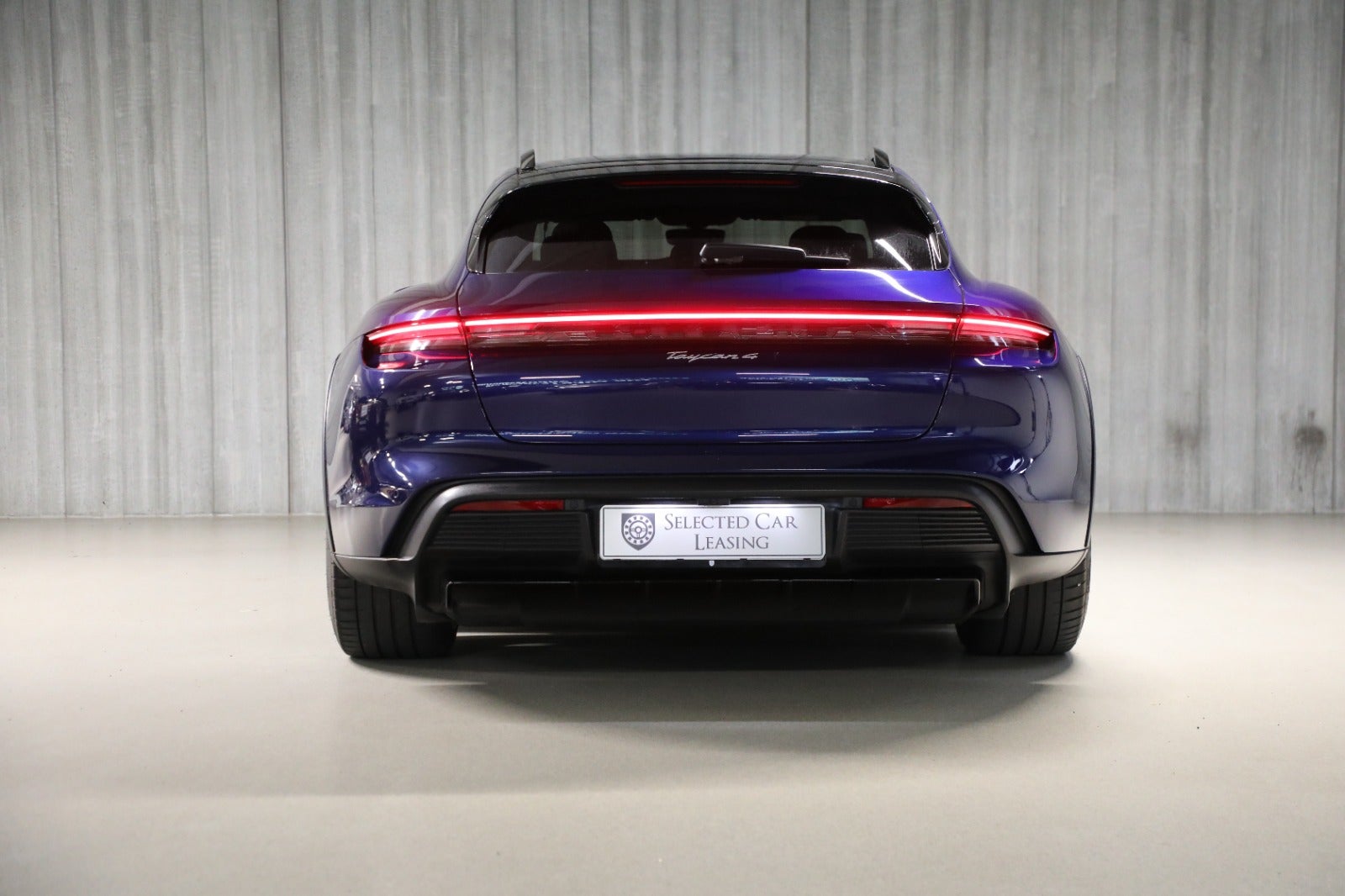 Porsche Taycan 4 Performance+ Cross Turismo