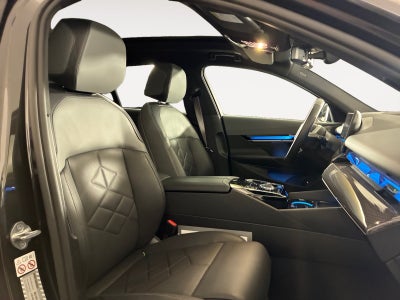 BMW i5 M60 Touring M-Sport Pro xDrive Van