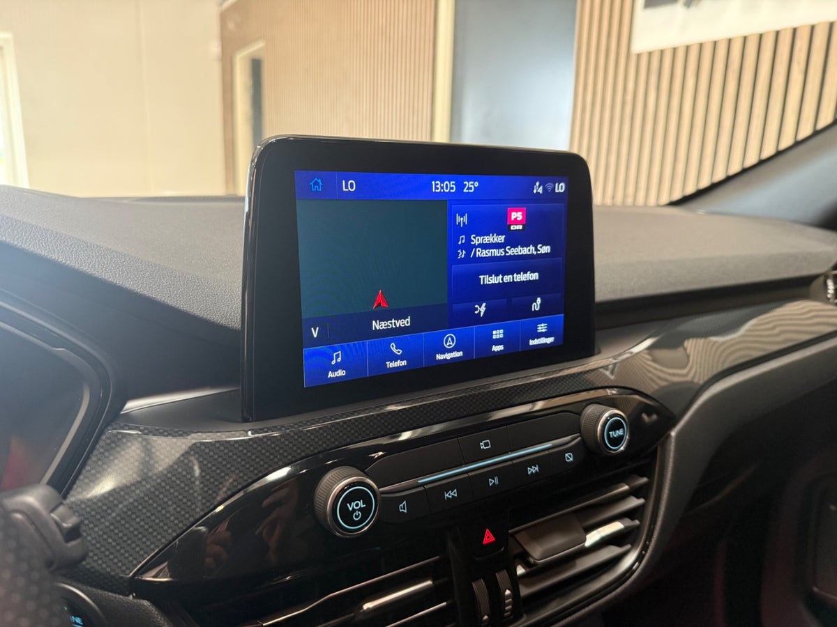 Ford Kuga PHEV ST-Line X CVT Ford Kuga PHEV ST-Line X CVT