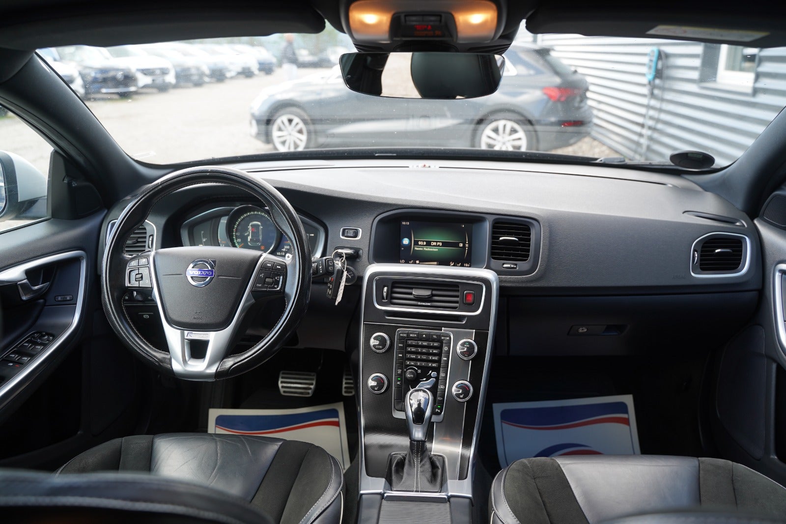 Billede af Volvo V60 2,0 D4 190 R-Design aut.