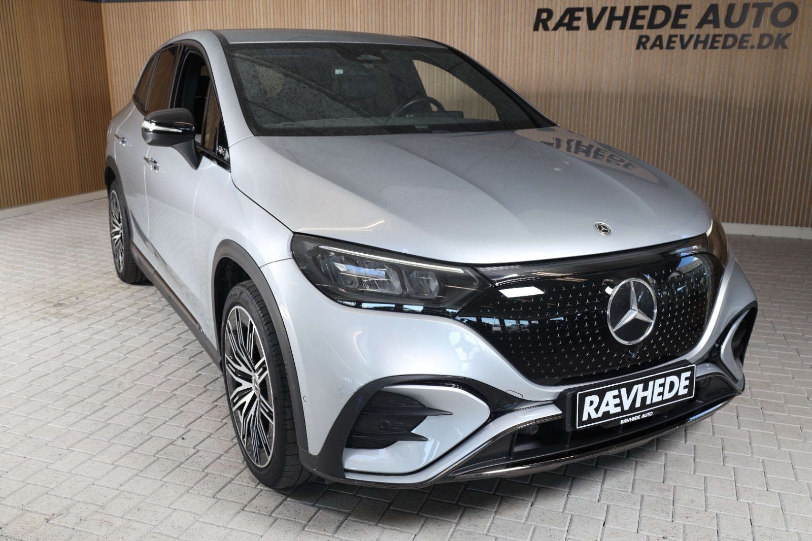 Mercedes EQE350+ SUV AMG Premium – 2