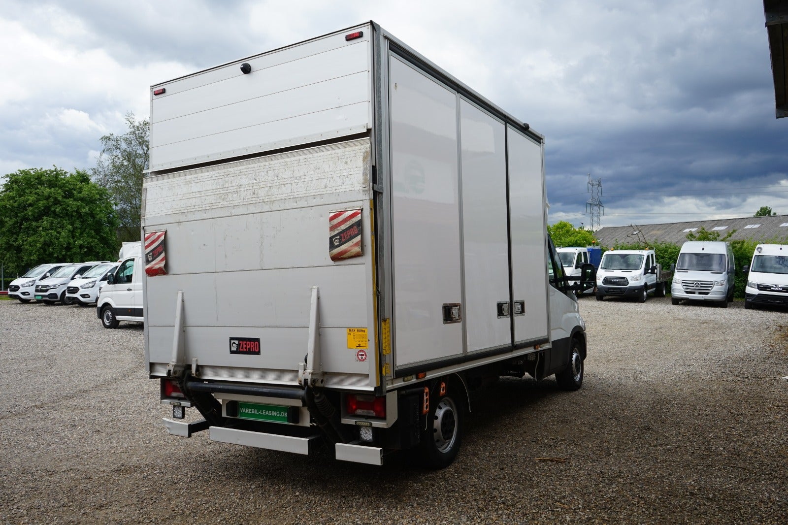 Billede af Iveco Daily 2,3 35S16 Alukasse m/lift AG8